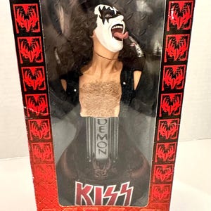 KISS Gene Simmons Statuette Demon 2002 McFarland Toys-New in Box