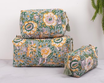 Set of 3 Pieces Handmade Quilted Cotton Makeup Bag Set, Women&#39;s Toiletry Wash Bag, Block Printed Cosmetic Bag set