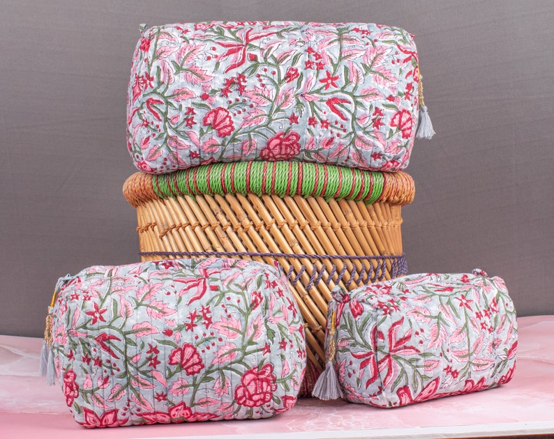 Set of 3 Pieces Women Pouch Quilted Makeup Bag Set Handmade Eco-friendly Cotton Wash Bag Sustainable Indian Block Printed Toiletry Bag Set image 3