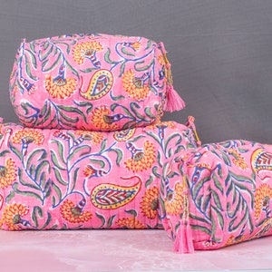 Set da 3 pezzi di pochette da donna trapuntata, borsa per il trucco, borsa da bagno in cotone ecologico fatta a mano, borsa da toilette indiana sostenibile stampata a mano con blocchi.