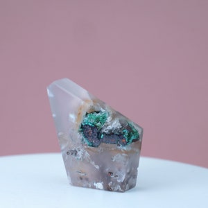 Calcédoine chrysocolle cuivrée | Cerf-volant plat en pierre | Bijoux en pierre | Pierre unique | Cadeau unique