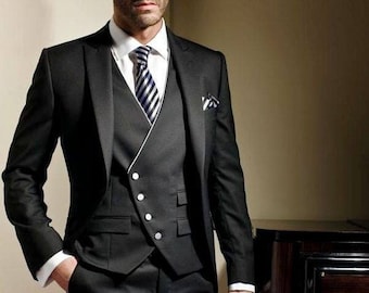 Men's Black 3 Piece suit With Double Breasted Vest Notch Lapel Slim Fit Wedding Dinner Party Wear Suit For Men.