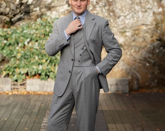 Men's Gentalman GREY 3 piece suit, Bespoke suit, Vintage 90s three piece suit, Summer three piece suit, Bussnies Suit