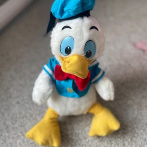 Vintage 60s Donald Duck Walt Disney World Plush Toy