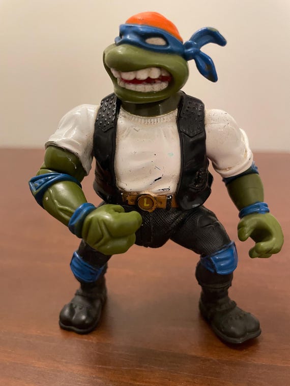 Retro 90s TMNT Bodacius Biker Cruisin' Leo Action Figure - Play