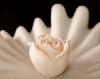 Roosvormige kaars, handgemaakte natuurlijke was "bloesem"