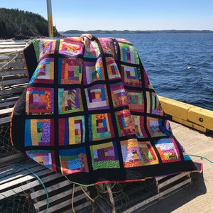 Moderner Scrappy Quilt