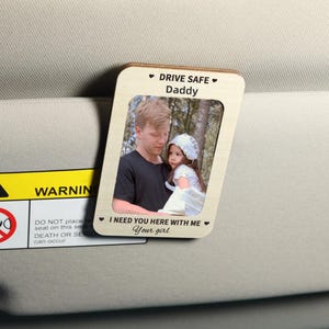 Personalisierte Foto Auto Visierclip, benutzerdefinierte Sonnenblendenclip, Fahren Sie sicher Autodekoration mit Bild, Geschenk für Vater / Opa, Geschenk für Ehemann