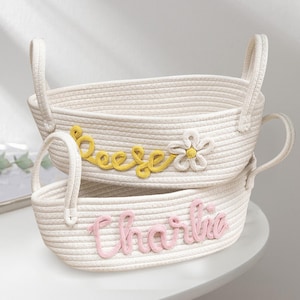 Personalisierter Babykorb, Seil-Baumwollbaby-Geschenkkorb, Babyparty-Geschenkkorb, kundenspezifischer Babynamenkorb, Neugeborenengeschenk, Spielzeug-Organisator