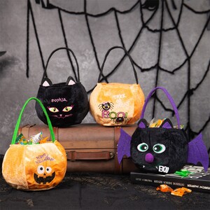 Spersonalizowany kosz cukierków z imieniem, kosz cukierków „Cukierek albo psikus”, worek cukierków na Halloween, worek cukierków Little Devil, prezent na Halloween dla dzieci, kosz przekąsek