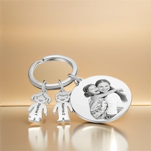 Personalized Kids Name Keychain, Family Photo Keychain, Keychain for Mom, Engraved 1-5 Name Tags Keychain,Mother&#39;s Day Gift,New Mom Gift