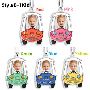 Personliga bildhängare för barn 1-4 år, akryldekoration för kör säkert pappa, present till ny pappa, present till ny förare, babyfotopresent till maken bild 9