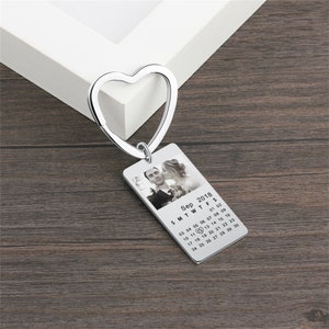 Custom Photo and Date Keychain,Heart-shaped Keyring, Personalized Gift for Him/Her, Birthday Gift, Anniversary Gift, Housewarming Gift