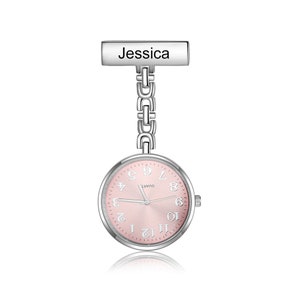 Montre de poche d'infirmière avec nom personnalisé, montre d'infirmière avec épinglette, souvenir de mariage, conçue exclusivement pour les infirmières, les esthéticiennes et les sages-femmes Style 1-Pink