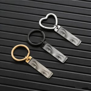 Personalized Human Eyes Keychain, Engraved Your Eyes Photo keychian for Him/Her,'I with You' keyring,Birthday Gift,Gift for Boyfriend,Lover
