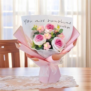 Handgefertigter Häkelstrauß, Strickblumenstrauß, handgemachte Rosenblumen, Muttertag, Geburtstagsstrauß, Geschenk für Mädchen, Geschenk für Mama, Abschlussfeier