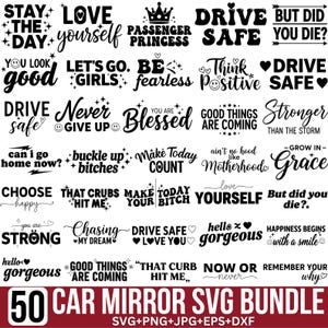 Może przedstawiać: Zestaw 50 czarnych wzorów SVG na lusterka samochodowe. Wzory zawierają motywacyjne frazy, takie jak "Drive Safe", "Love Yourself" i "Good Things Are Coming". Zestaw zawiera pliki SVG, PNG, JPG, EPS i DXF.
