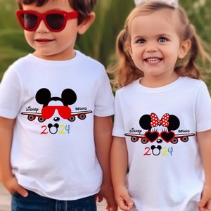 Paquete de viaje con destino 2023 SVG, ratón atado svg, viaje en avión svg, viaje mundial svg, viaje piloto svg, vacaciones familiares, modo vacay, reino mágico