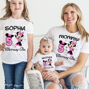 Anniversaire fille personnalisé Svg, Svg la maman de la fille qui fêtait son anniversaire, Svg souris de la petite fille qui fêtait son anniversaire, Svg joyeux anniversaire, Svg Magical Kingdom