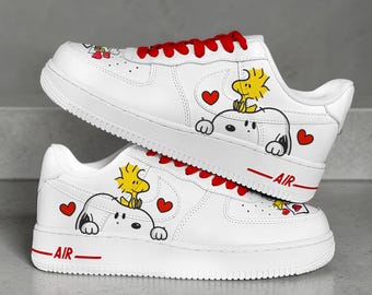 Benutzerdefinierte Cartoon Dog Af1 Sneakers, niedliche Herz-Muster-Schuhe, handgemaltes Kawaii ästhetisches Geschenk für ihren Valentine Style