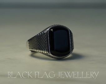 Black Onyx Signet Ring | Vintage Inspired Adjustable Textured Sterling Silver Band | Men's Classic Statement Ring | Elegant Heirloom Jewelry