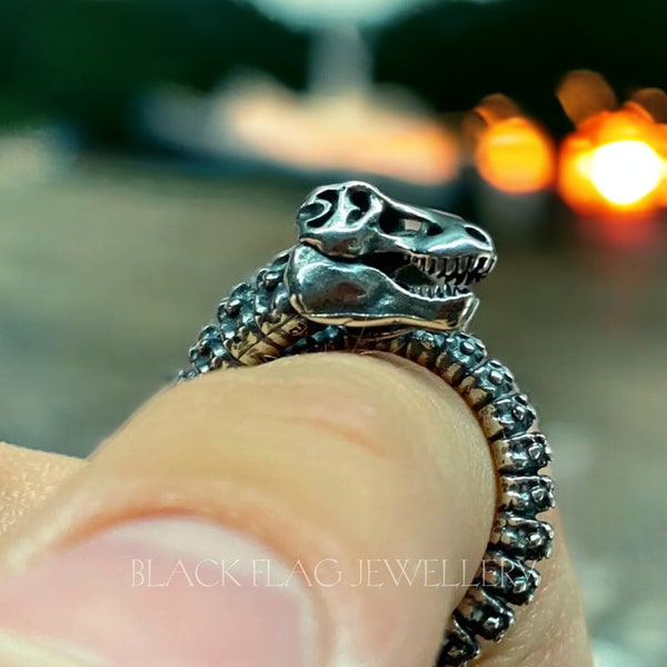 Silver Dinosaur Skull Ring - Adjustable 925 Sterling Silver Dinosaur Fossil Ring, Gothic Jewelry, steampunk and Emo Gift