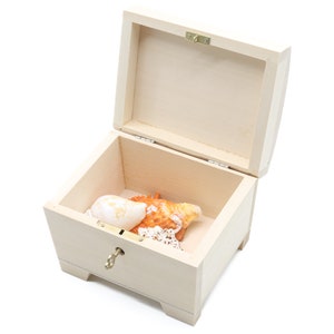 Hand Made of Linden Wood Wooden Elegant Box in Brown Color, Quality Wood Lockable  Box, Storage Box, Keepsake Memory Box 