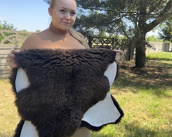 Real Sheep Hide Rug – Natural Ram Leather Pelt – Soft Sheepskin Fur – Cozy Rustic Decor – Farmhouse Accent – Warm Wool Throw