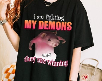 Estoy luchando contra mis demonios y ellos están ganando Funny Meme Shirt Rat T-Shirt Rat Meme Tee Ironic Shirt Stupid Dank Meme Shirt