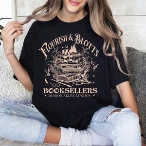 Flourish & Blotts Booksellers T-Shirt Unisex, Wizard Book Shop Shirt, Gift Bookworm, Witch Books, HP Fan Gift