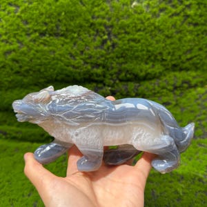 Agate Wolf Figurine Quartz Crystal Carving for Home Decor Gift For Friend