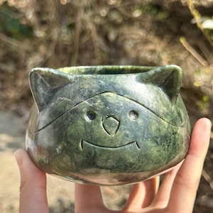 Xiuyan Jade Cat Cup: Natural Green Crystal Carving, Collectible Gemstone Decor