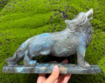 Labradorite Wolf Figurine: Carved Quartz Crystal Animal Sculpture