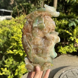 Green Agate Dragon Figurine: Hand Carved Quartz Crystal Desk Ornament