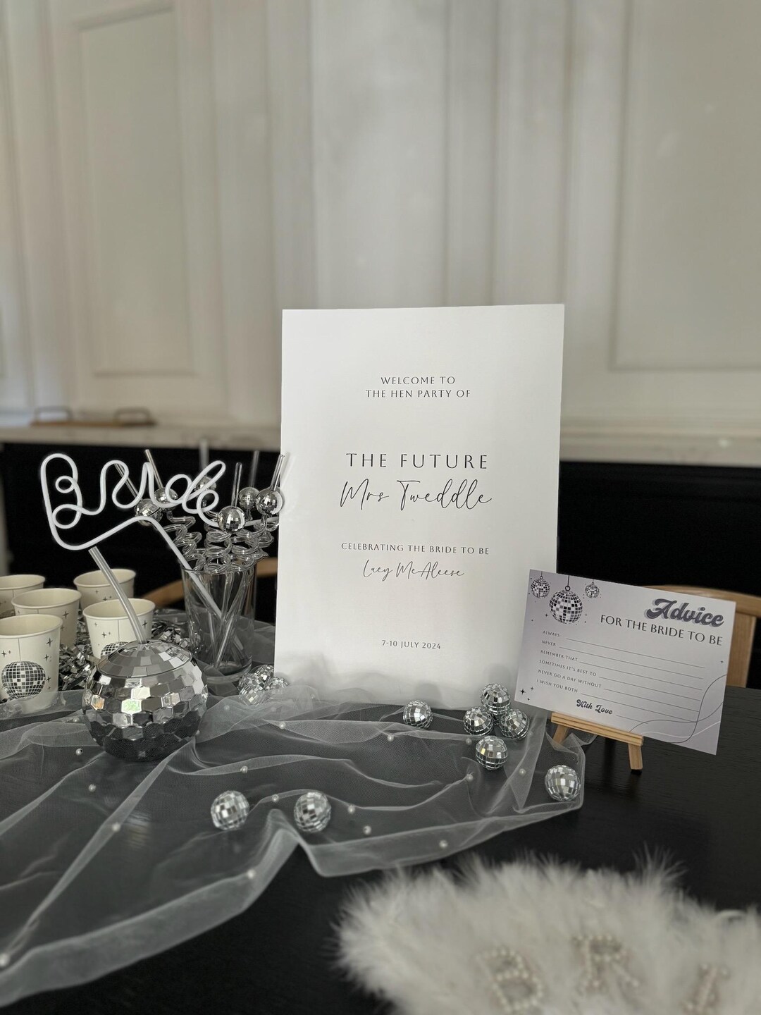 Hen Party Sign, Hen Do Sign, Bachelorette Party Sign — free download