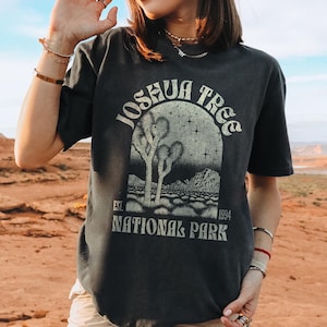 Camiseta de colores cómodos del Parque Nacional Joshua Tree, camiseta gráfica estilo Granola Girl, camiseta estilo vintage, regalo para amantes de la naturaleza
