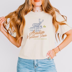 Acadia National Park Cropped Tee | Maine Hiking Shirt | Comfort Colors Boxy Fit | Outdoorsy Women&#39;s Top | Nature Graphic Tee