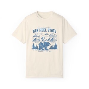 Teer hak staat comfort kleuren tshirt, eclectisch North Carolina natuurliefhebber shirt, uniseks T-shirt, vintage grafische top, uniek cadeau voor de natuur Ivory