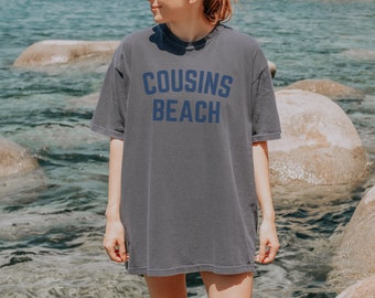 Maglietta Cousins Beach Comfort Colors, maglietta Cousins Beach oversize alla moda, maglietta per amanti dei libri in stile vintage