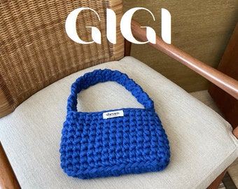 The GIGI bag  - Mini Chunky Handmade Crochet Handbag made from T-shirt Yarn. Summer handbag - One handles.