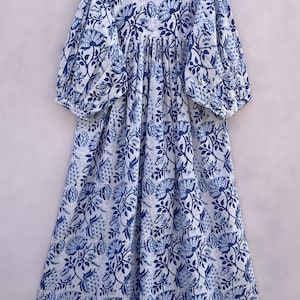 summer blue lotus flower printed new style maxi dress / v neckline boho maxi dress / 3/4th sleeve with button women maxi dress zdjęcie 6