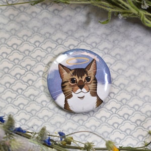 Cute handmade button pin &quot;Angel Chonk&quot; / Angel Tabby Cat