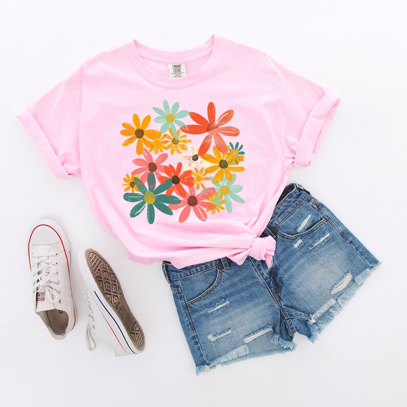 Retro Floral Shirt, Comfort Colors® Floral Tshirt, Wildflowers Botanical Shirt, Boho Floral Tee, Gift for Her, Gift for Bestie