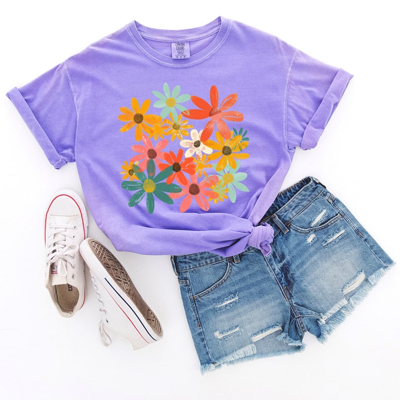 Retro Floral Shirt, Comfort Colors® Floral Tshirt, Wildflowers Botanical Shirt, Boho Floral Tee, Gift for Her, Gift for Bestie
