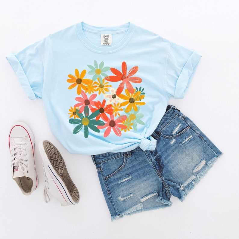 Retro Floral Shirt, Comfort Colors® Floral Tshirt, Wildflowers Botanical Shirt, Boho Floral Tee, Gift for Her, Gift for Bestie