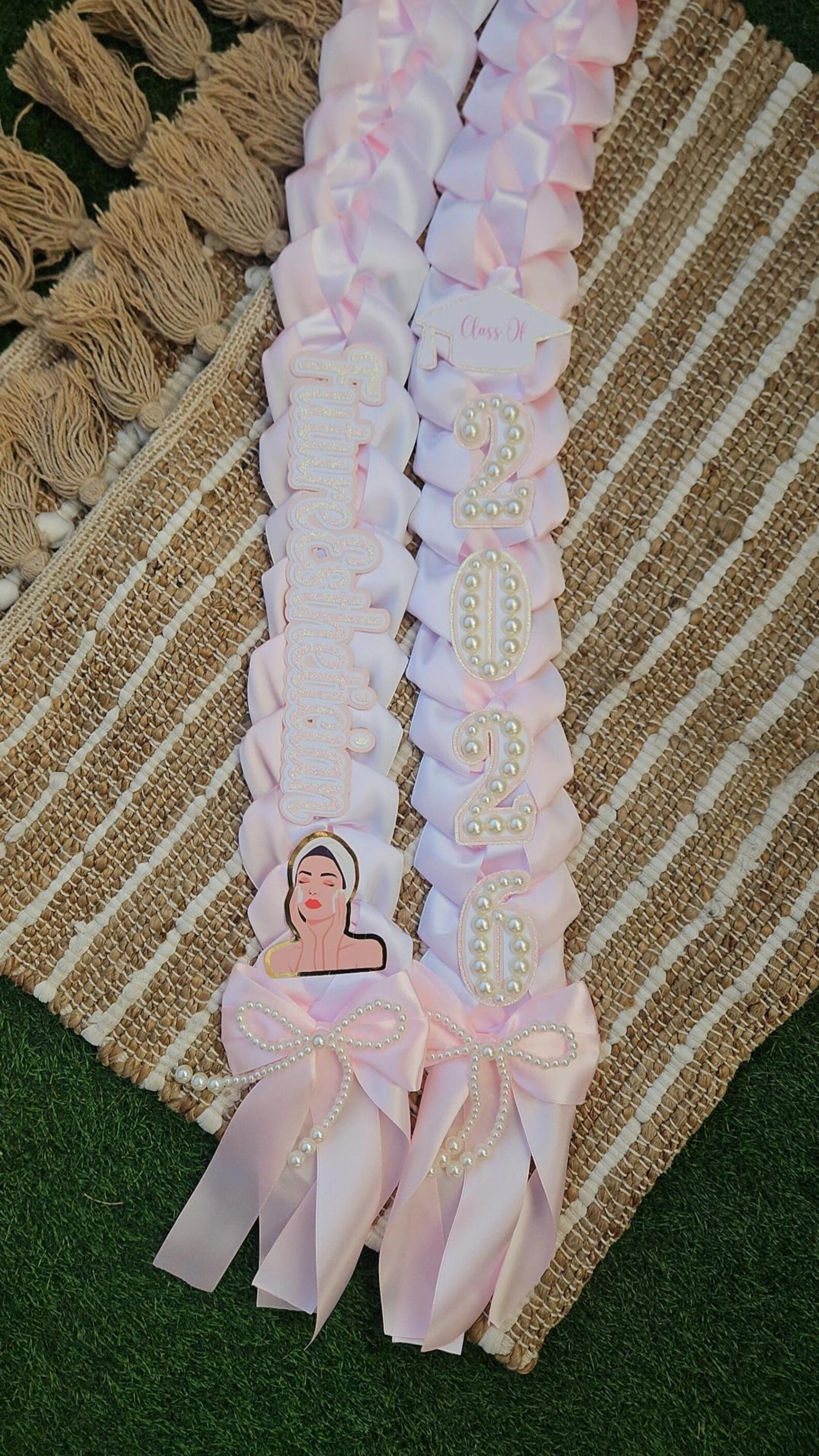 Personalized Pearl Graduation Lei, Satin Ribbon, Class of 2026 - Etsy