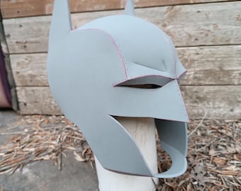 Modello in schiuma per il cappuccio di Bat Man