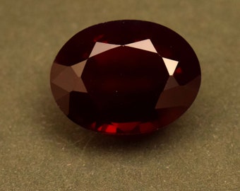 Pietra preziosa di granato rosso del Mozambico taglio ovale Pietra preziosa sciolta certificata da 11,55 ct per anello