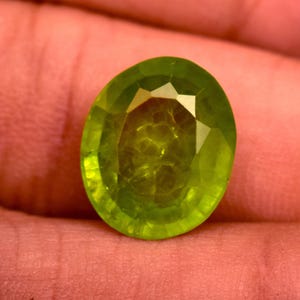 Natural Green Peridot Gemstone From Arizona 9.55 Ct Oval Cut Certified Gemstone For Ring Use