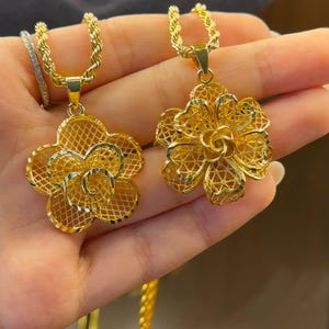 22K Gold Plated Flower Pendant Necklace – Elegant Handmade Filigree Necklace for Women, Statement Floral Jewelry, Unique Gift for Her